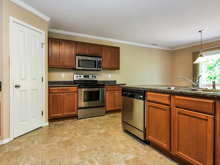 3121 Varcroft Rd — Photo 7
