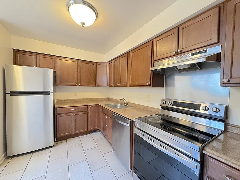 6804 Perry Penney Dr #100 — Photo 5
