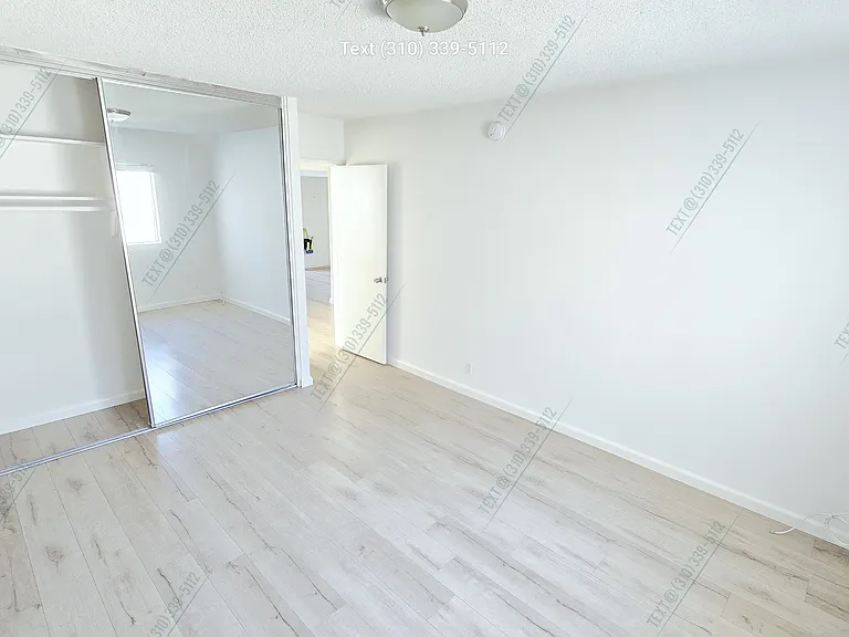 1501 Beloit Ave #10 — Photo 17