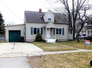214 Eastlawn Dr, Midland, MI 48640