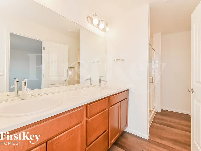 10610 Luneth Dr — Photo 10