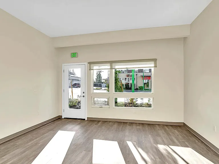 6ixth Ave — Photo 35