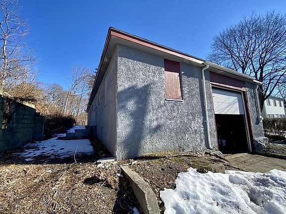 2nd image of 74 Cedar St