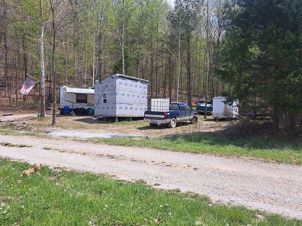 22 Hardwicks Creek Rd, Clay City, KY 40312
