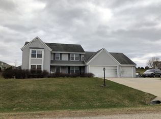 S95W23835 Kunzendorf Ct, Big Bend, WI 53103