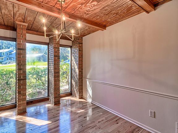 5th image of 107 Mockingbird Ct