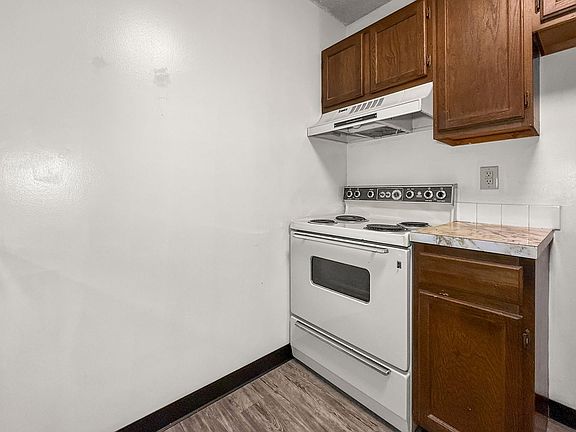 5th image of 612 S 16th St #79