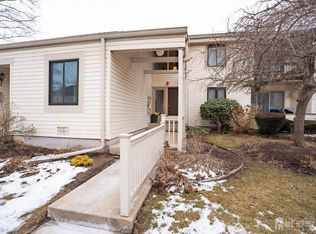 2Z Avon Dr W, Hightstown, NJ 08520