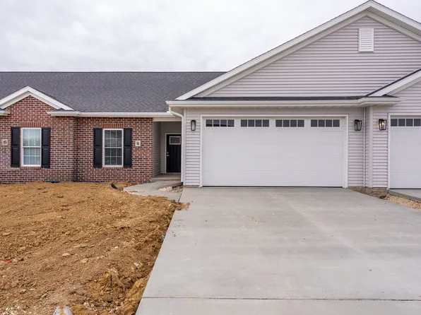 4 Frank Ct, Le Claire, IA 52753