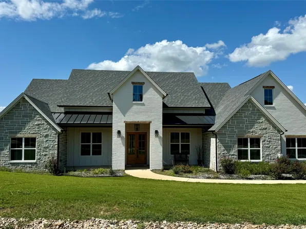 4020 Pinnacle Rdg, Granbury, TX 76049