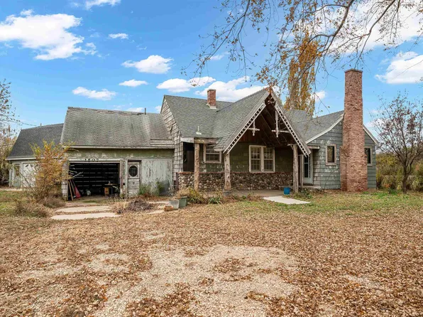 1507 E 26th Ave, Hutchinson, KS 67502