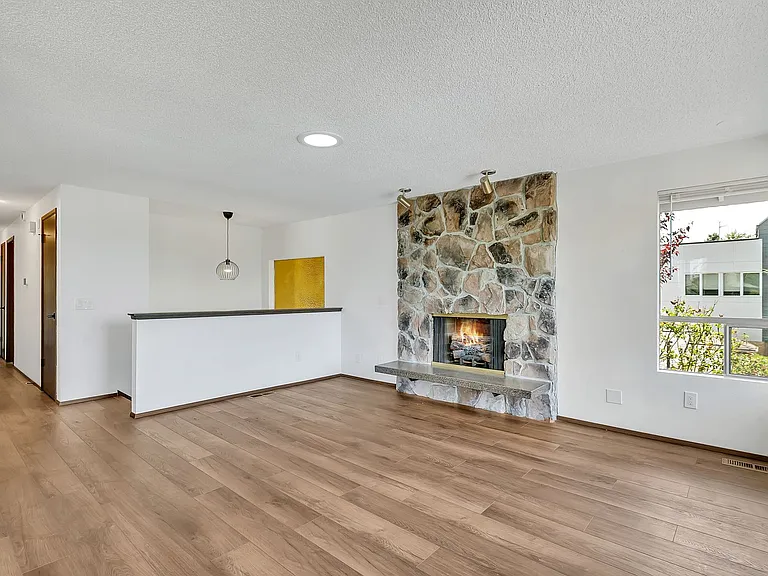 8832 20th Ave SW — Photo 6
