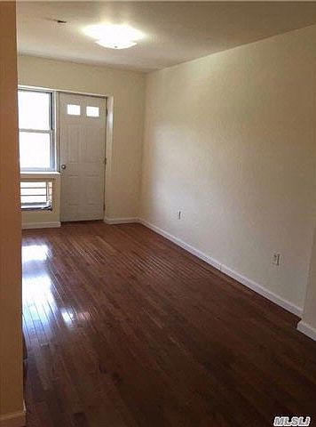 2nd image of 9313 Lamont Ave APT 3F