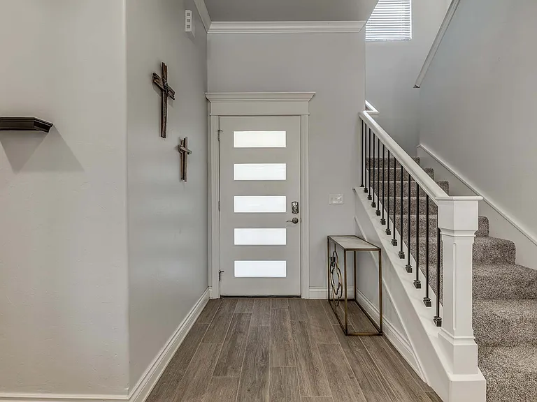12925 Black Hills Dr — Photo 6