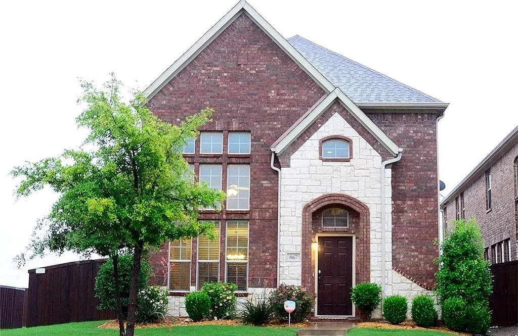 3 bed, 2.5 bath, 1889 sqft, $2,495 — Photo 1