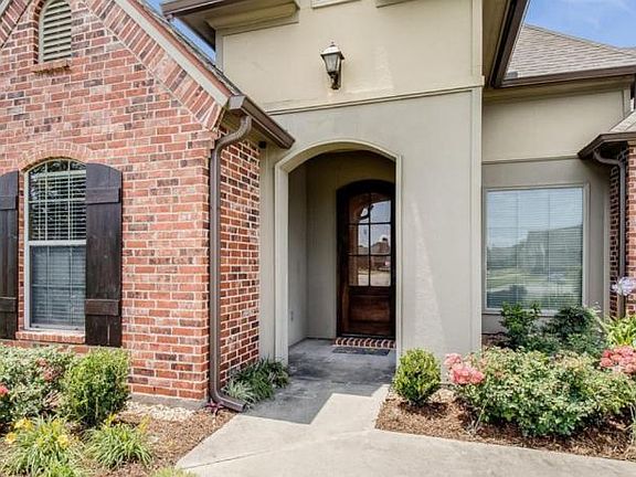 2nd image of 112 Rivergrass Dr