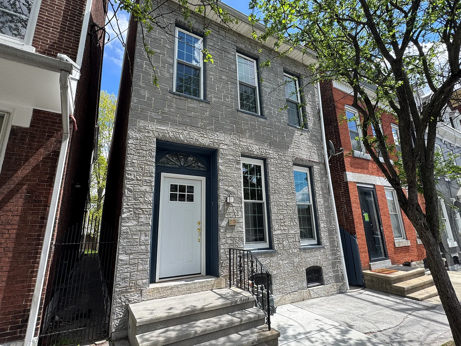 230 S 8th Street — Photo 2