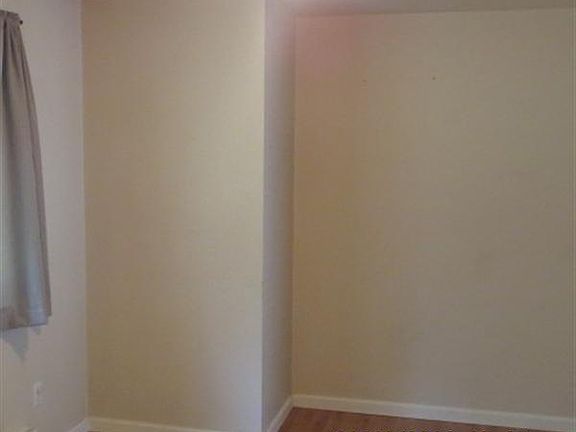 3rd image of 413 W I St