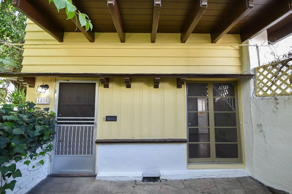Building Photo - 1008-1033