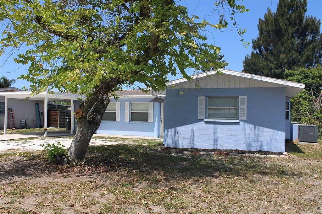 3 bed, 2.0 bath, 1472 sqft, $1,999 — Photo 3