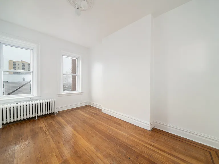 225 Garfield Ave #2 — Photo 7