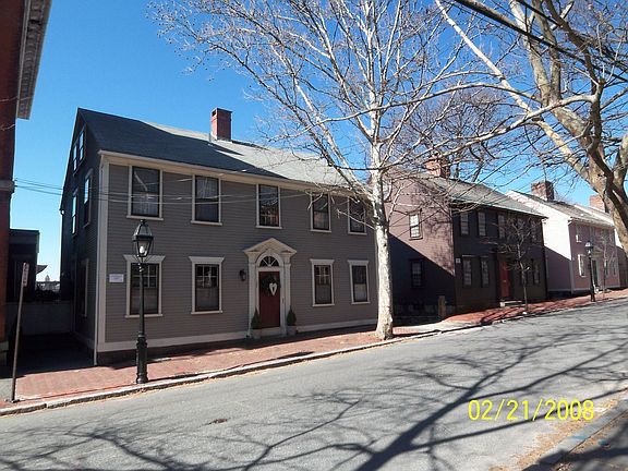 Exterior & Neighborhood Homes