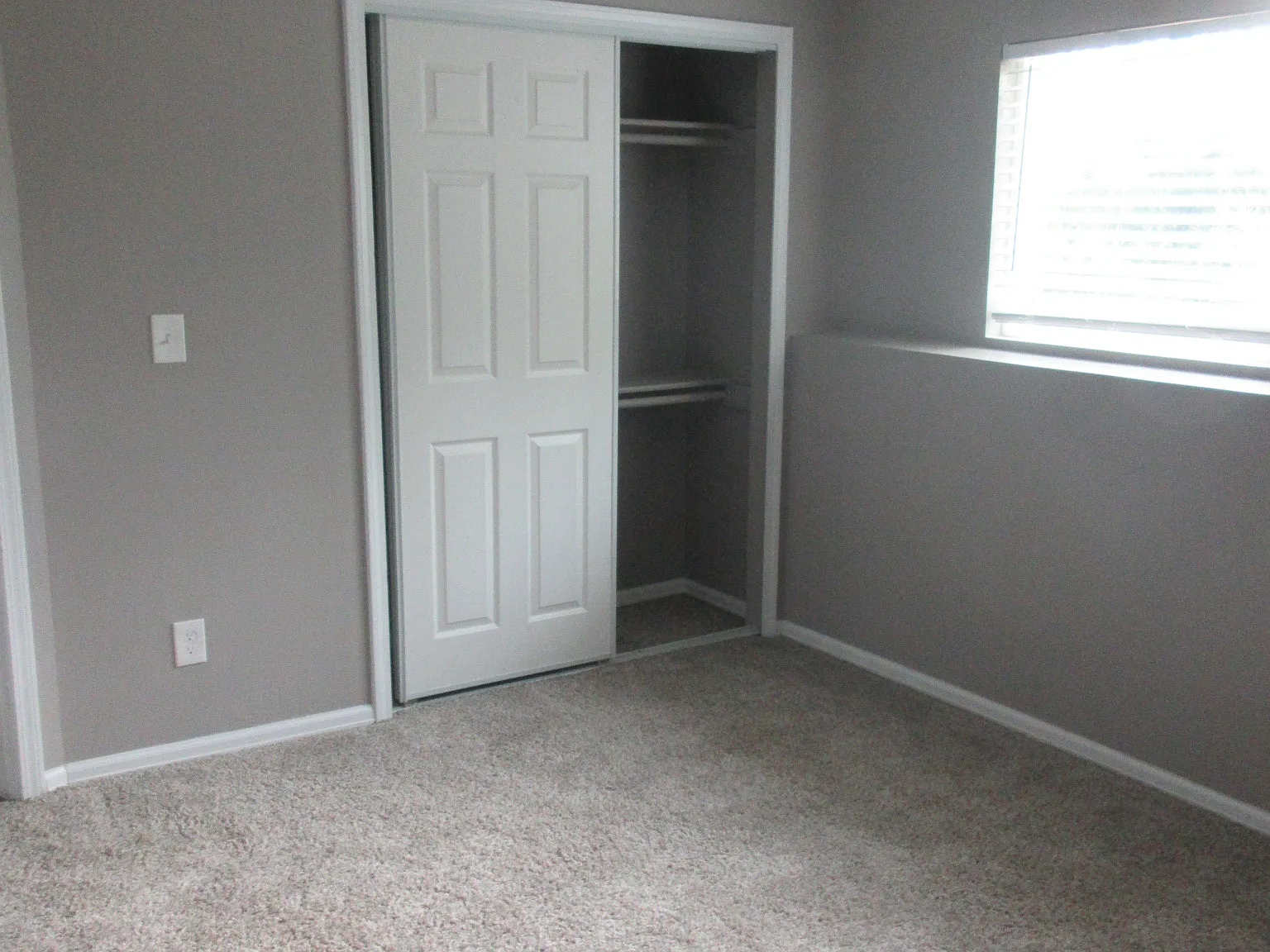 3 bed, 1240 sqft, $2,095 — Photo 2