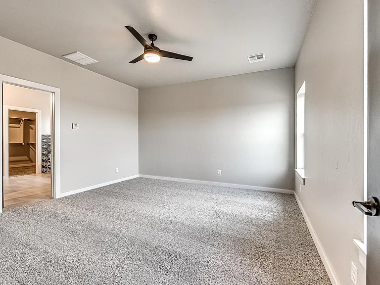 109 Carlow Way — Photo 35