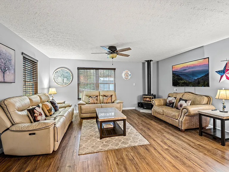 5337 Pittman Center Rd — Photo 18