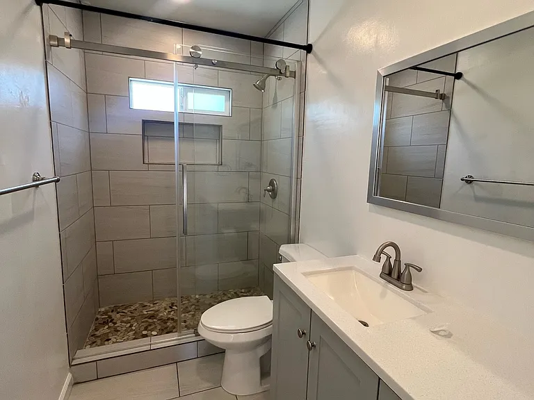1502 Loranne Ave — Photo 18