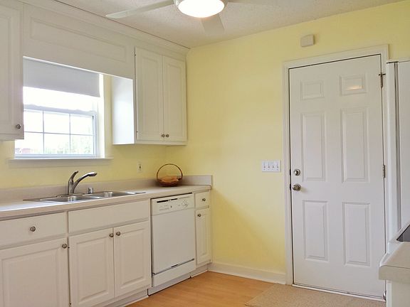 4th image of 5306 Frankford Dr SE