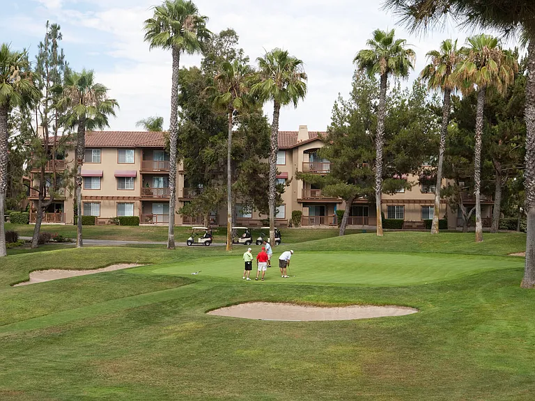 Rancho Monterey Apartment Homes — Photo 18