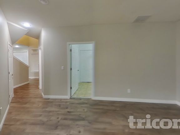 3rd image of 19325 74th Ave E