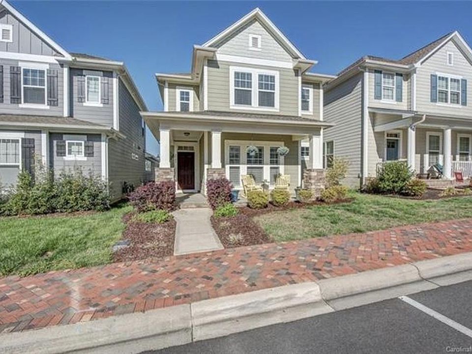 1st image of 2309 Blueberry St