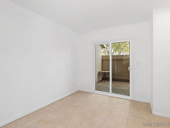 4th image of 7761 Camino Glorita