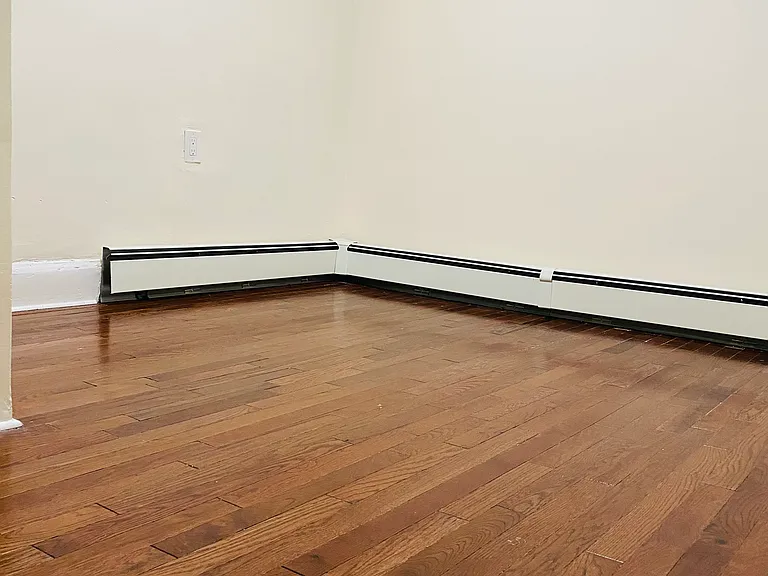 187 Spring St #2 — Photo 5
