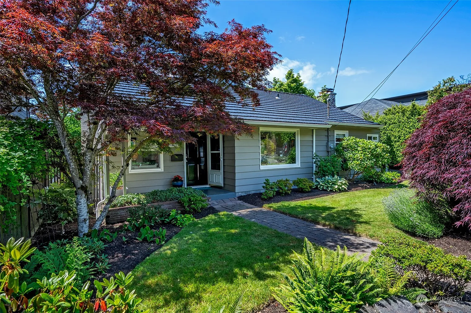 2607 31st Avenue W photo 1