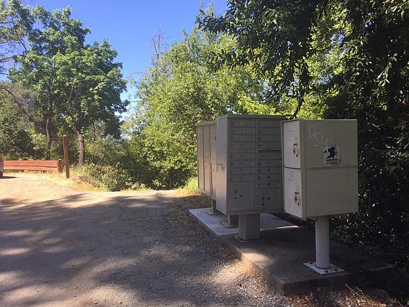 2nd image of 25980 Highland Way