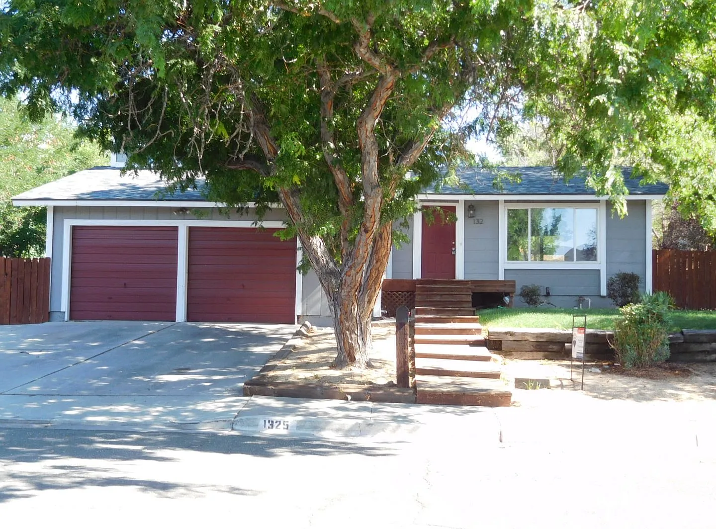 UNR friendly 4 Bedroom , 3 Bath Home — Photo 1
