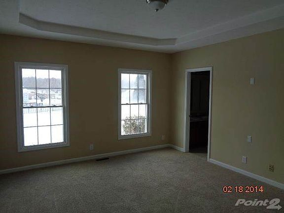 5th image of 720 W Ornament Ln