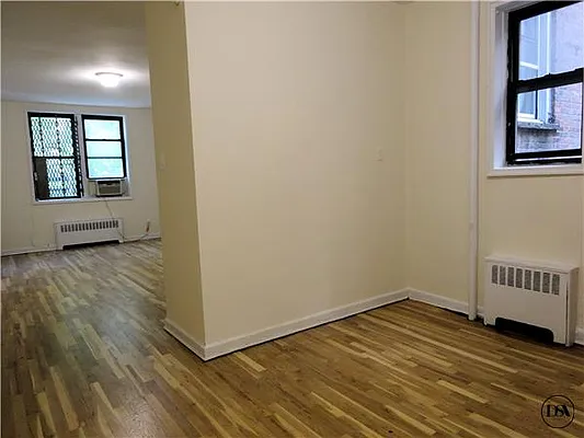 Rented by DSA Realty | media 29