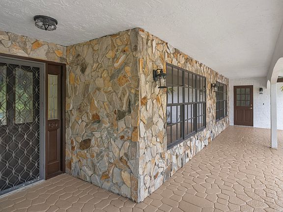 5th image of 7510 E Cypresshead Drive