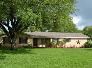 306 Perth St, Victoria, TX 77904