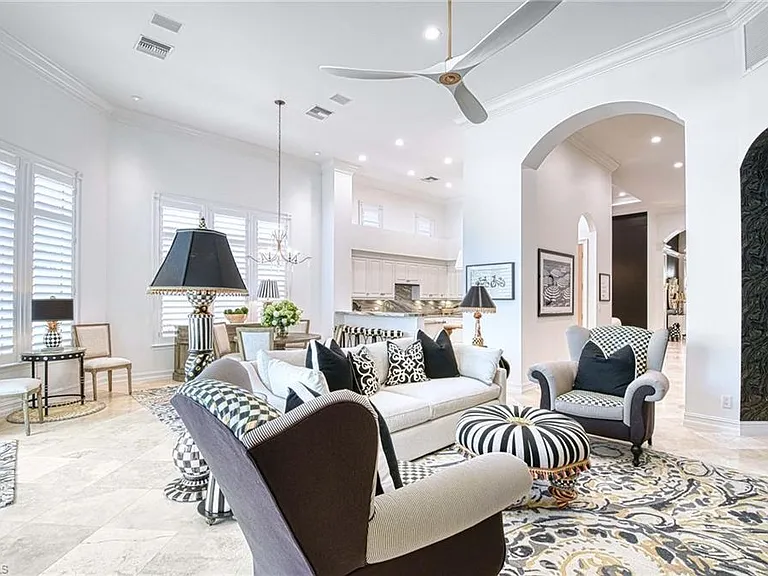 9013 Terranova Dr — Photo 21