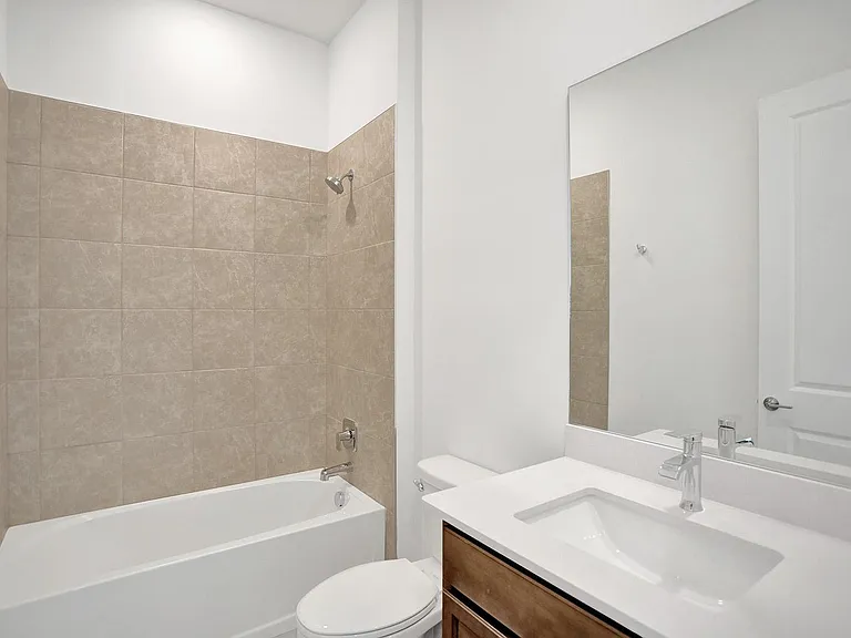 19411 Broad Shore Walk — Photo 13