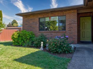 1678 SW Wright St, McMinnville, OR 97128