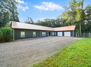 6635 E Chicago Rd, Jonesville, MI 49250
