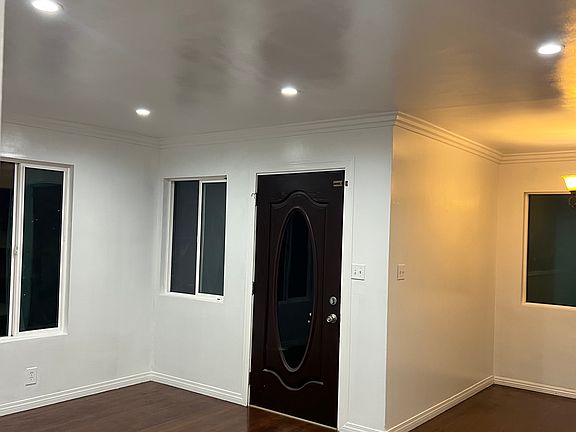 3rd image of 12239 Blakley Ave #1