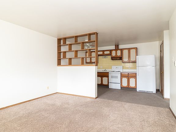 2nd image of 1714 Ross St APT 6