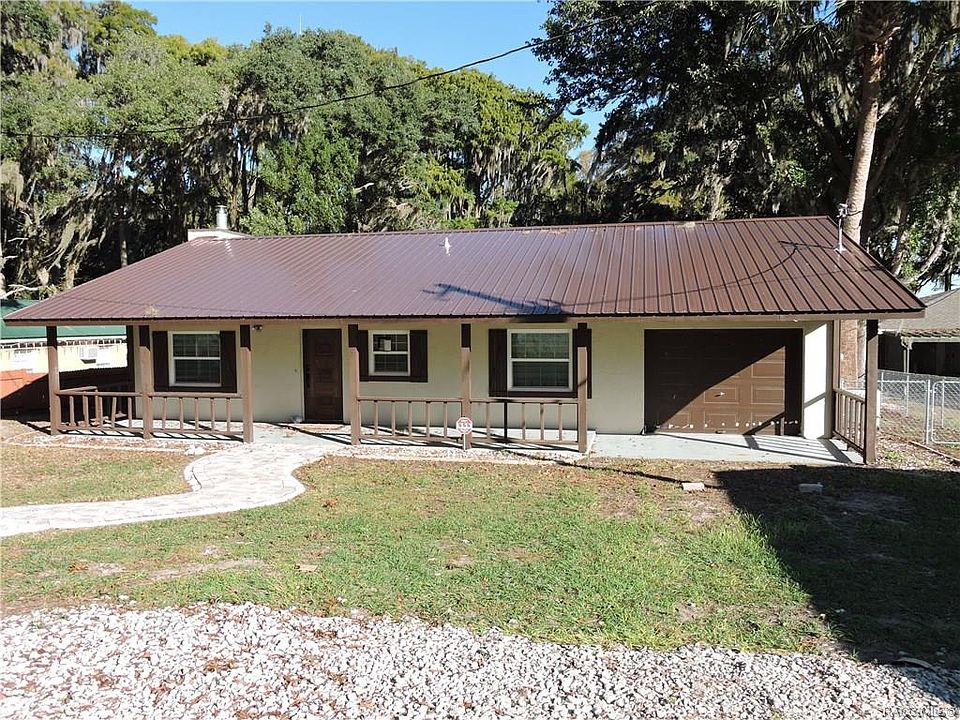 1st image of 8833 W Riverwood Dr